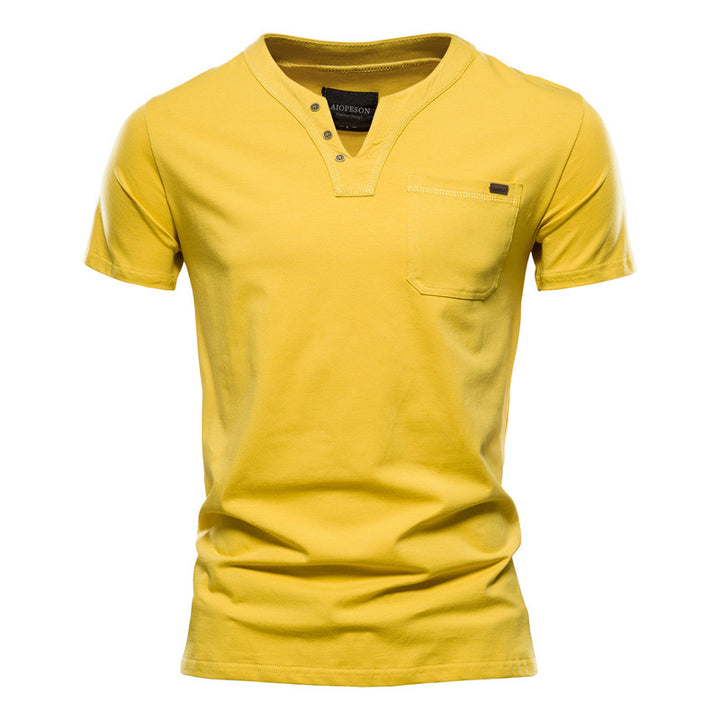 Herren Kurzarm-Shirt mit modernem Henley-Ausschnitt und Brusttasche Echoarchiv