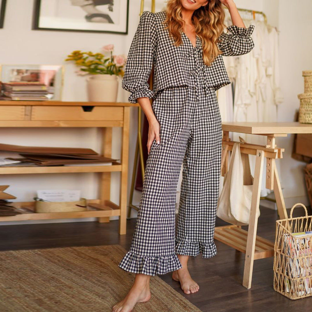 Damen Karierter Pyjamaanzug mit Rüschendetails Echo Archiv