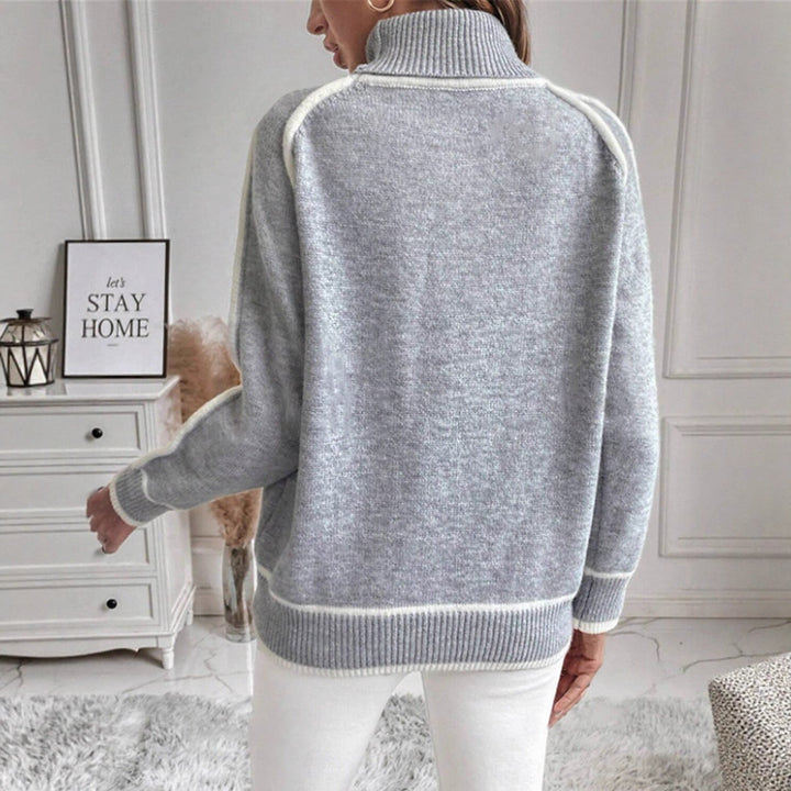 Damen Eleganter Rollkragenpullover mit Strukturierter Strickoberfläche und Farblich Abgesetzten Akzenten Echoarchiv