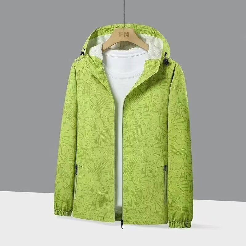 Damen Atmungsaktive Kapuzenjacke mit Trendigem Blätterdruck – Célinea