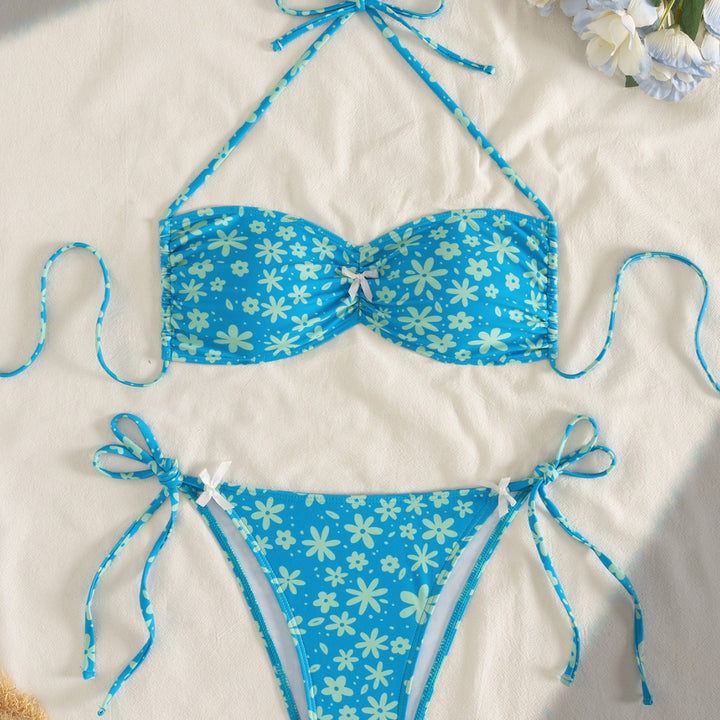 Damen Bandeau-Bikini mit floralen Akzenten Echo Archiv