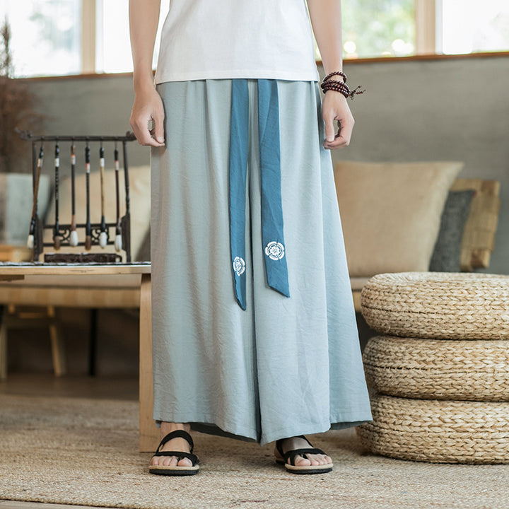 Herren Lässige und elegante Palazzo-Hose mit dekorativem Gürtel Echoarchiv