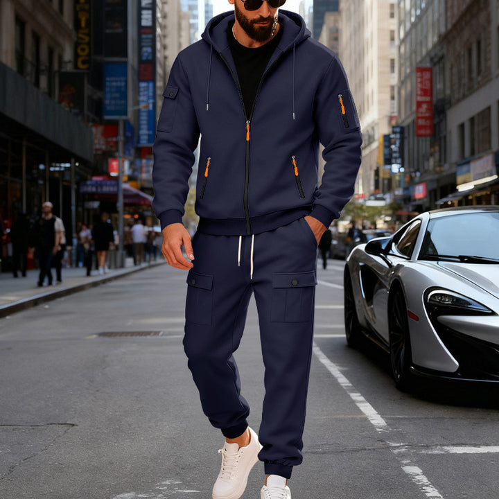 Herren nan urbaner Kapuzen-Jogginganzug aus Baumwollmix mit Cargo-Taschen und funktionalen Reißverschlüssen Echo Archiv