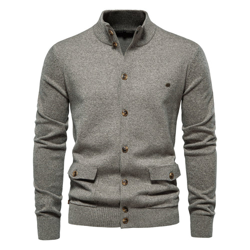 Herren Strickjacke mit modernem Stehkragen und praktischen Knöpfen Echoarchiv