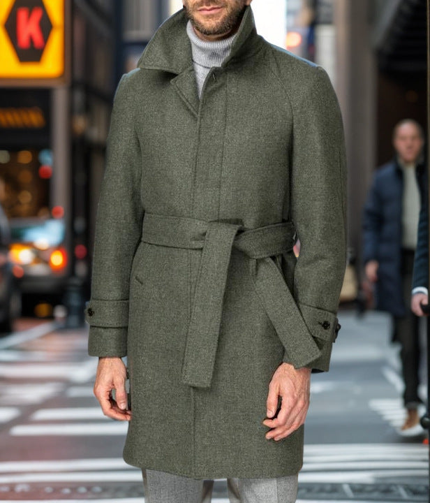 Herren modischer Wolltrenchcoat mit Bindegürtel und großen Taschen Echoarchiv