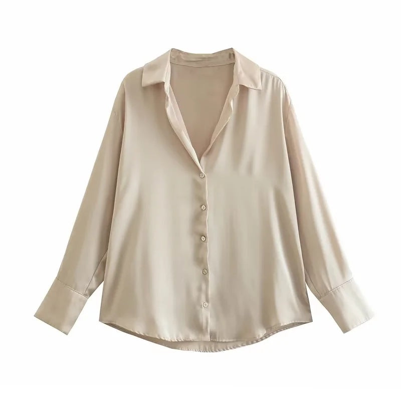Damen Oversized Satinbluse mit Hemdkragen und breiten Manschetten Echo Archiv