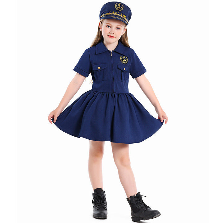 Mädchen Polizeikostüm mit Kleid und Mütze Echo Archiv