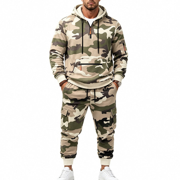 Herren Camouflage-Trainingsset mit Kapuzenpullover und Cargo-Jogginghose Echoarchiv