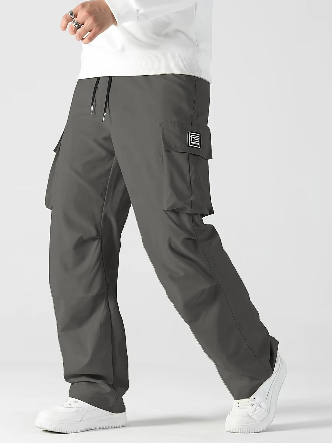 Herren Cargo-Hose mit multifunktionalen Taschen und elastischem Bund – Bravaro