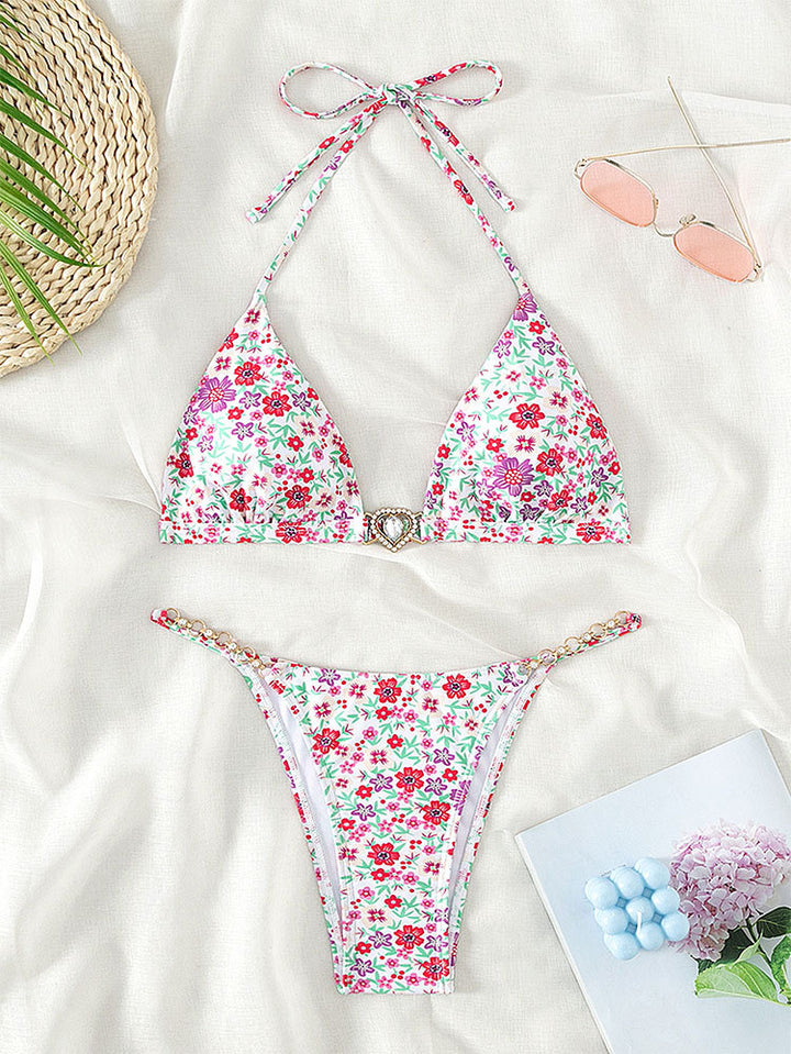 Damen Triangel-Bikini mit dekorativen Kettendetails und floralen Akzenten Echo Archiv
