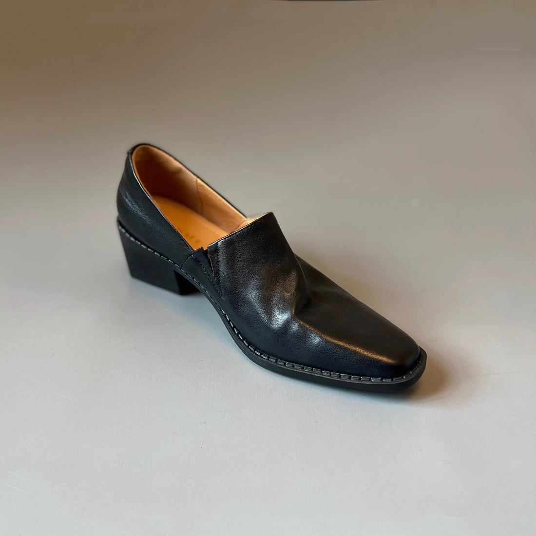 Damen Elegante Slip‑on Loafer mit quadratischer Zehenkappe und mittelhohem Blockabsatz Echo Archiv