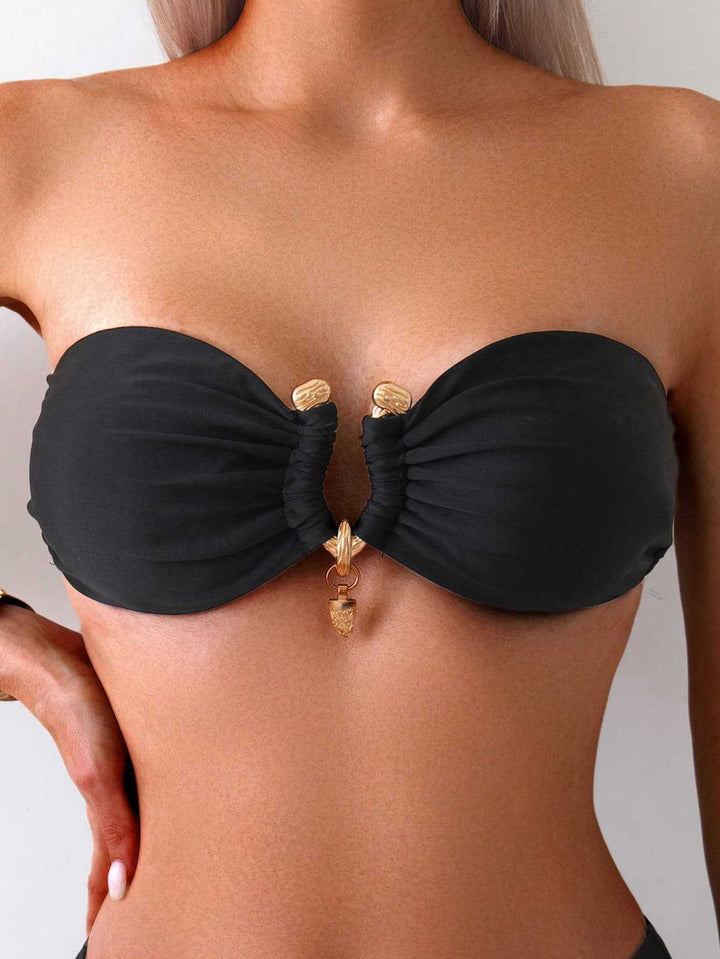 Damen Bandeau-Bikini mit eleganten Schmuckakzenten Echo Archiv