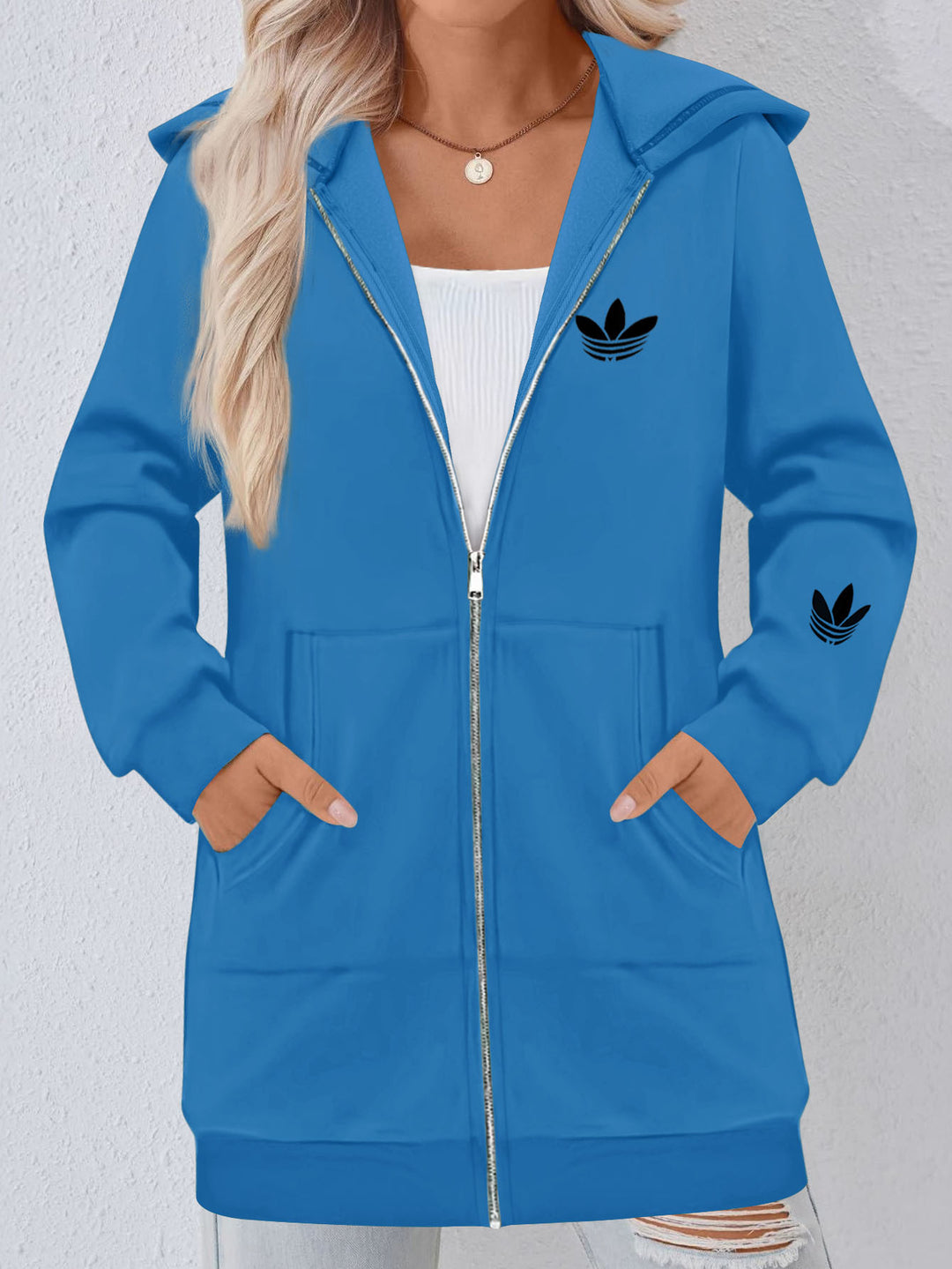 Damen Lange Kapuzen-Sweatjacke mit Metallreißverschluss, Kängurutaschen und figurumspielender Silhouette Echoarchiv