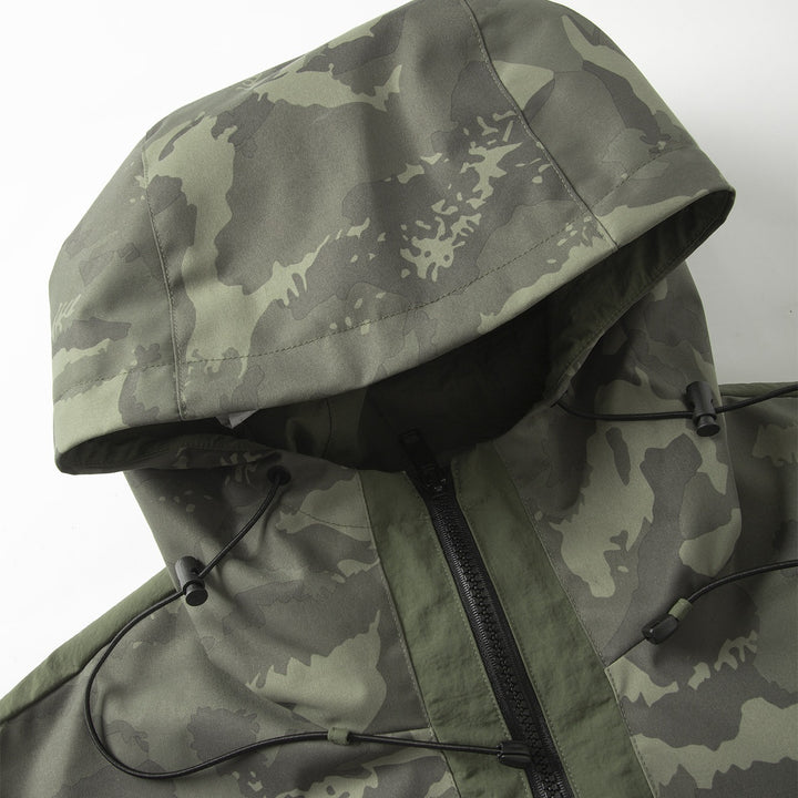 Herren Camouflage-Anorak mit Kapuze, halbem Reißverschluss und wasserabweisender Beschichtung Echoarchiv