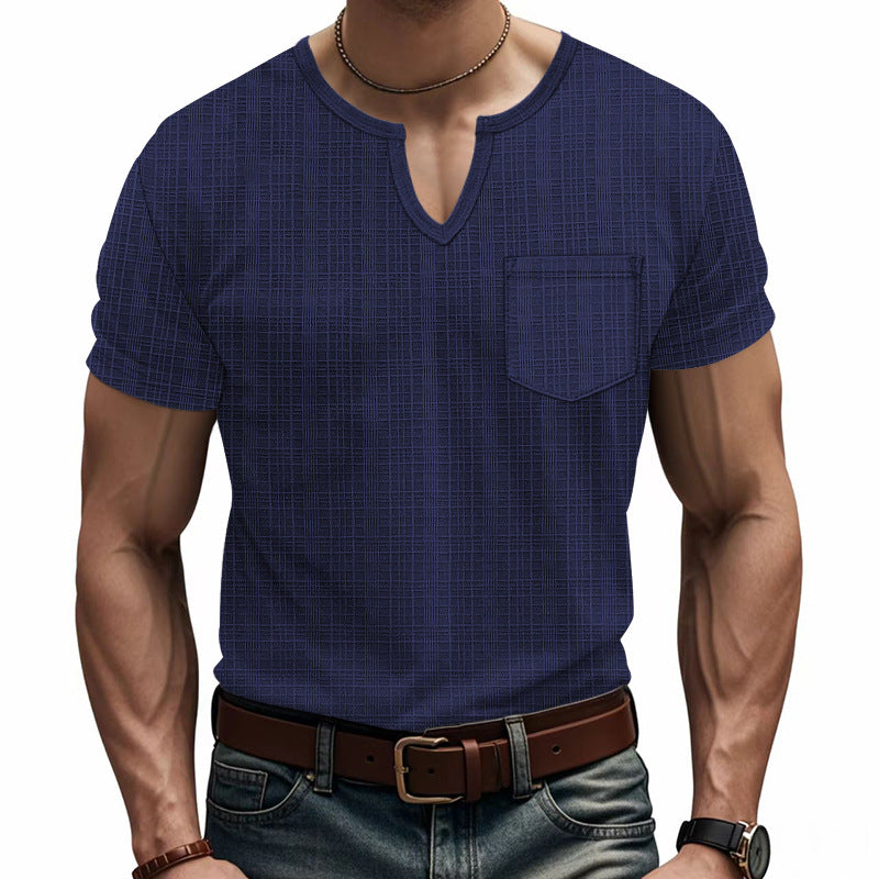 Herren Kurzarm-Henley-T-Shirt mit modernem V-Ausschnitt und praktischer Brusttasche Echoarchiv
