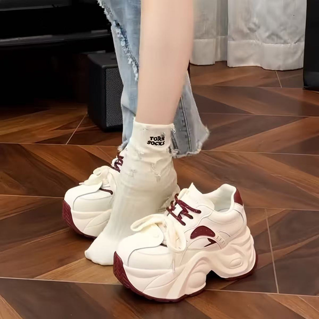 Damen Chunky Sneaker mit innovativem Dämpfungssystem und atmungsaktiver Oberflächenstruktur Echo Archiv