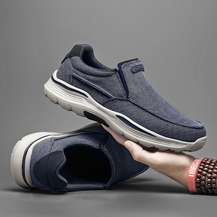 Herren leichte Slip-On Komfortfreizeitsneaker mit atmungsaktivem Canvas und stoßdämpfender Plateausohle – Tavélo