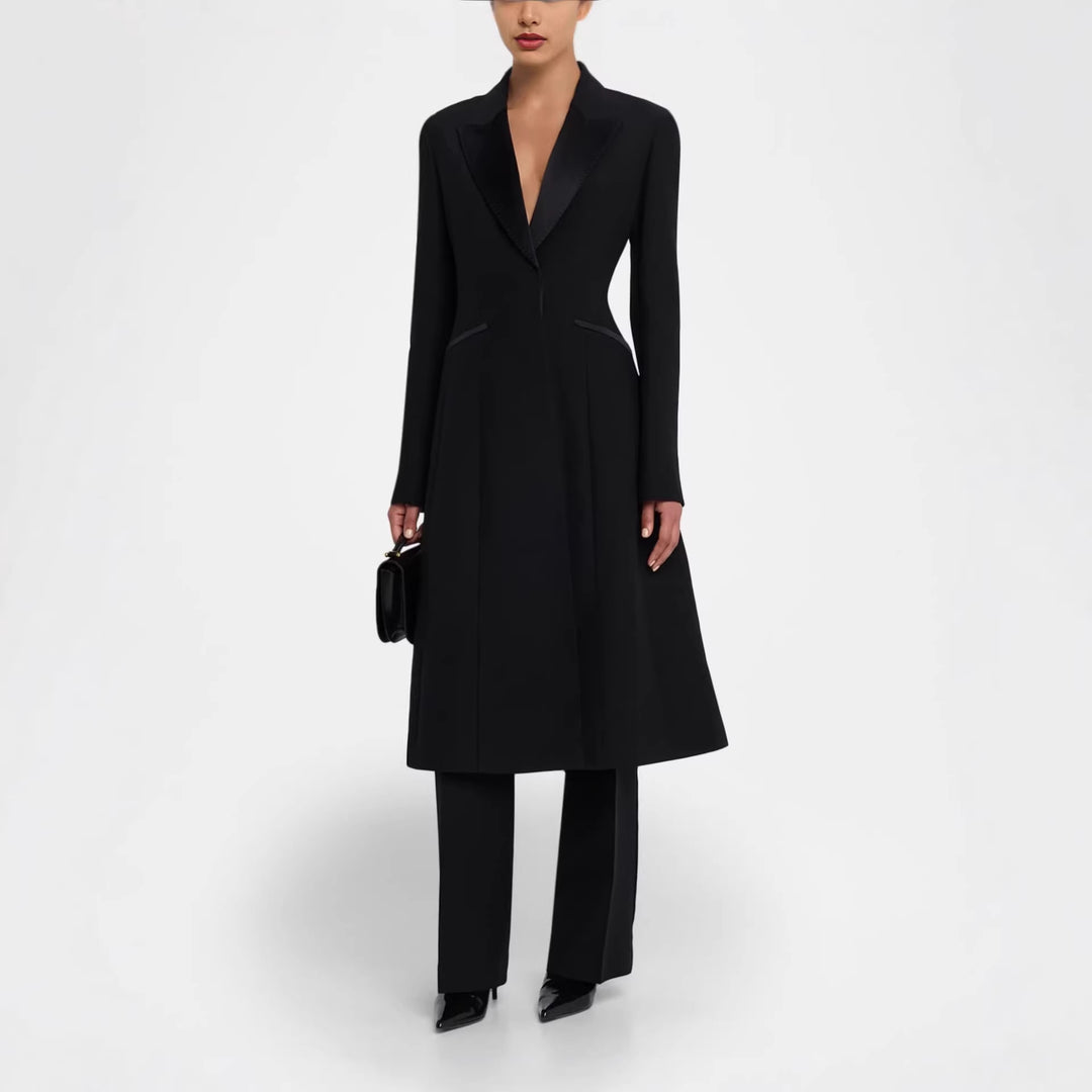 Damen Taillierter Abendlicher Mantel-Blazer mit Satinrevers und schlanker Silhouette Echoarchiv