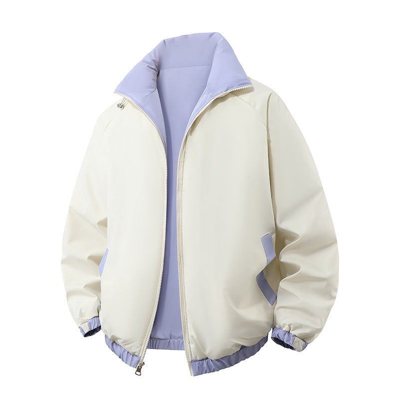 Herren Kurz geschnittene Thermo-Pufferjacke mit hohem, verstellbarem Stehkragen und kontrastierter Innenfütterung Echoarchiv
