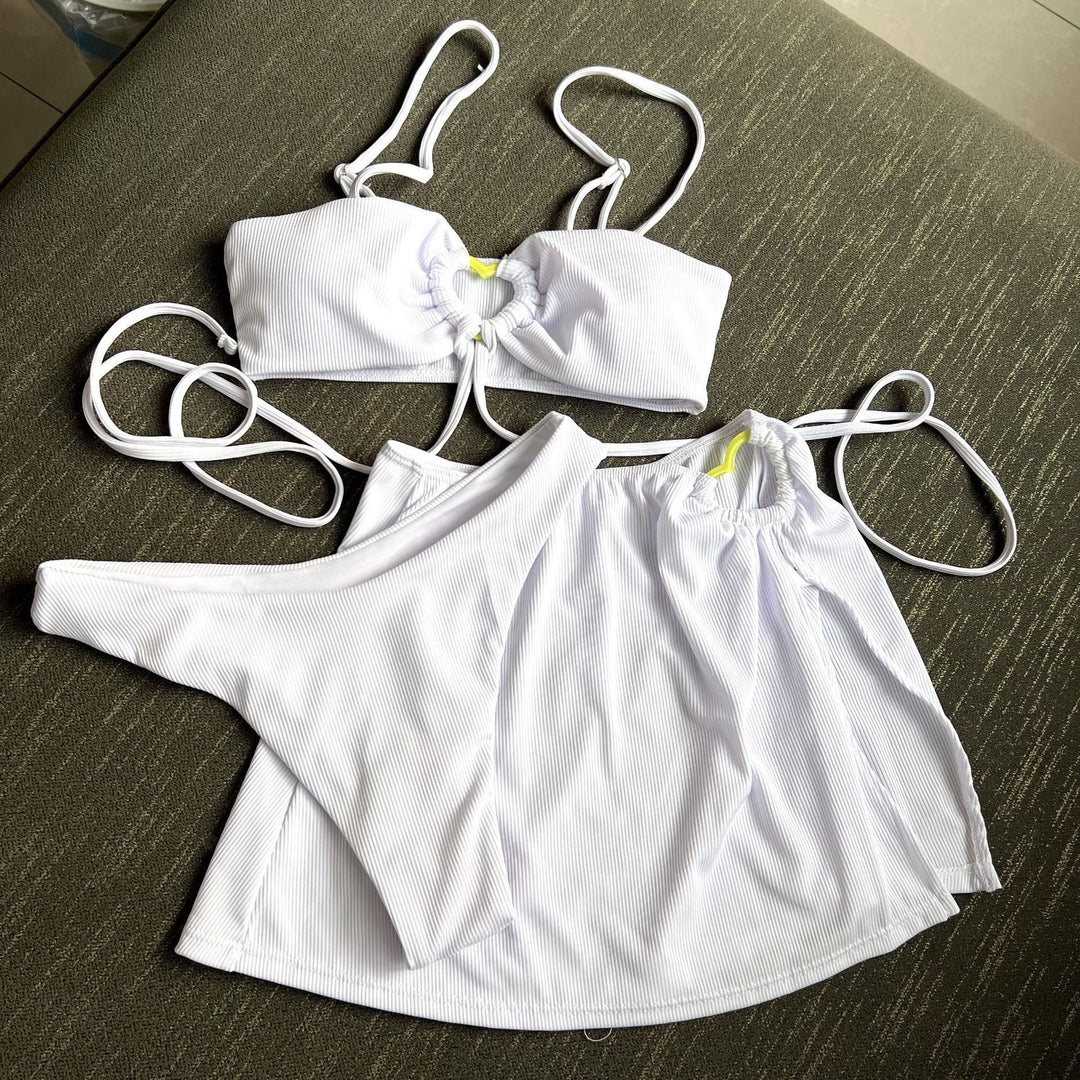 Damen Bikini-Set mit elegantem Knopf-Detail und hohem Beinausschnitt Echo Archiv