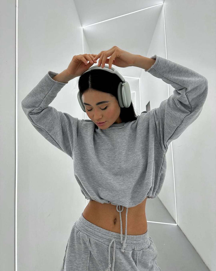 Damen kurzes Sweatshirt mit Kordelzug und Oversize-Ärmeln – Avérine