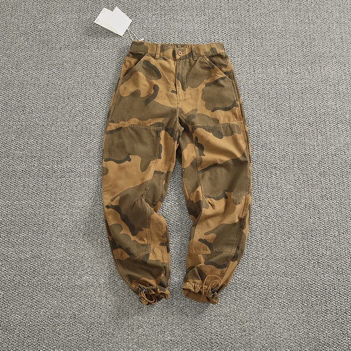 Herren Cargohose im stylischen Camouflage-Design mit elastischem Bund und praktischen Taschen Echoarchiv