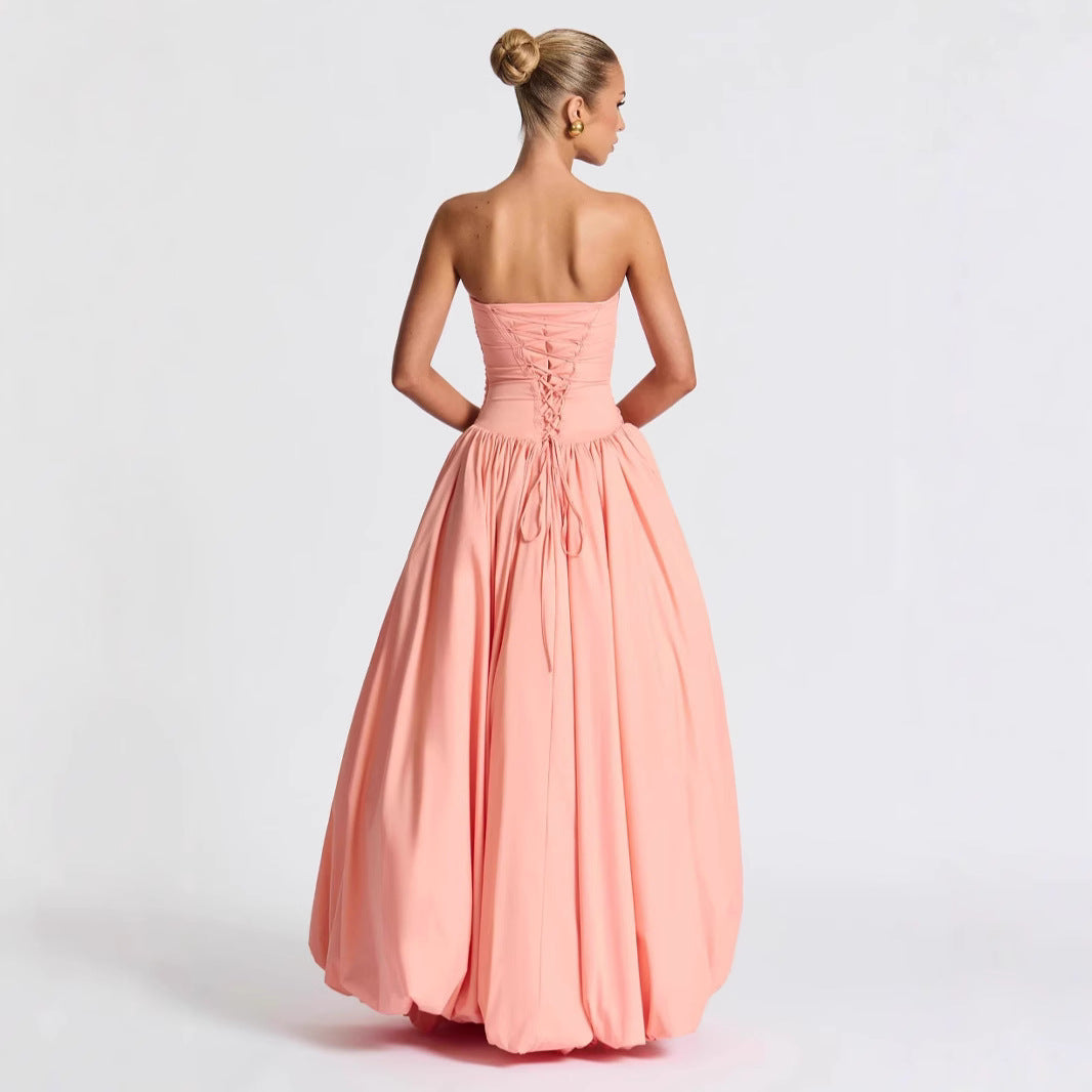 Damen Strapless Ballkleid mit hohem Schlitz und fließendem Rock Echo Archiv
