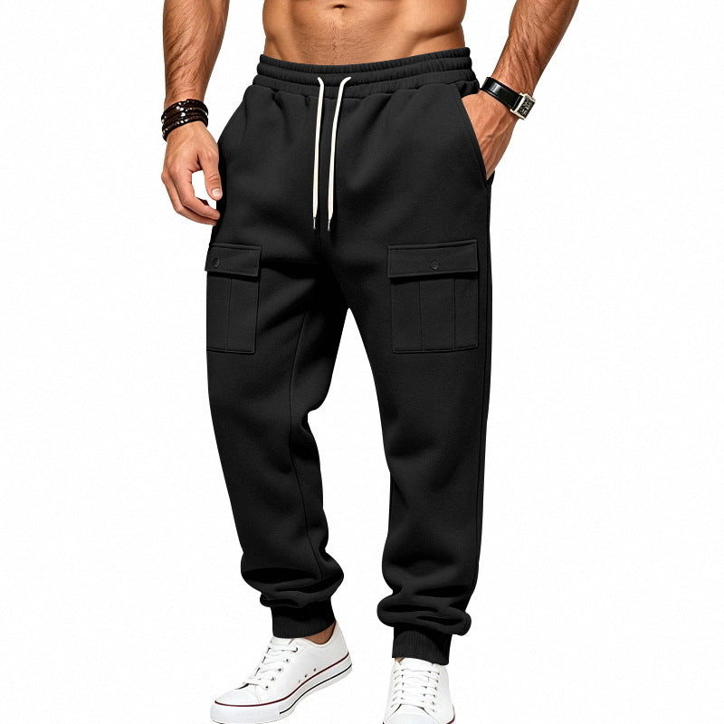 Herren Cargo-Jogginghose mit Bündchen, Tunnelzug und aufgesetzten Klappentaschen Echoarchiv
