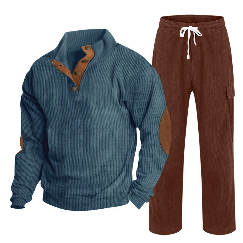 Herren nan strukturiertes Feinstrick-Halbknopf-Pullover und Feincord-Cargo-Zweiteiler Echo Archiv