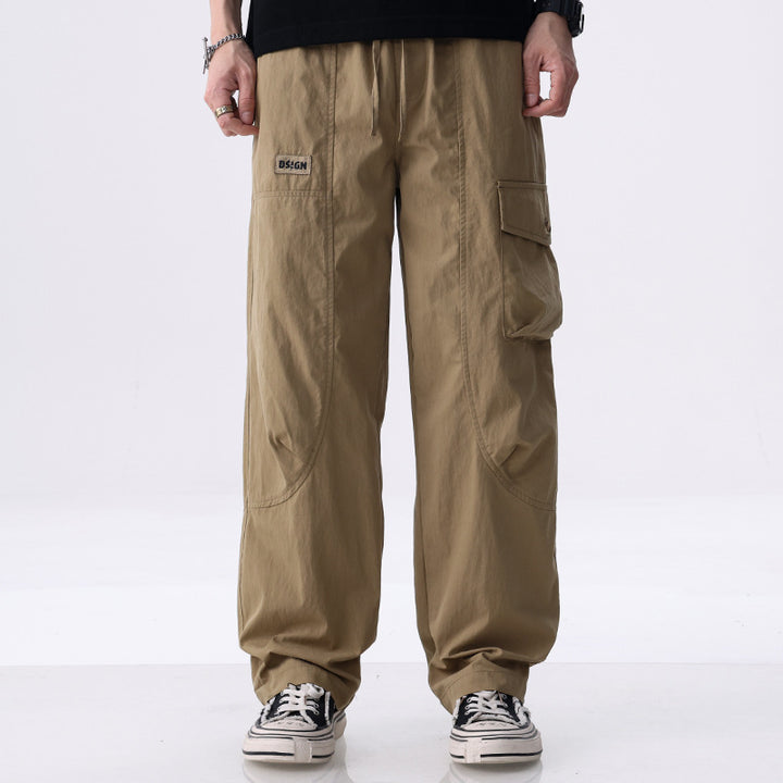 Herren Weite Utility-Cargohose aus Baumwollmix mit Kordelzugbund und aufgesetzten Klappentaschen Echoarchiv