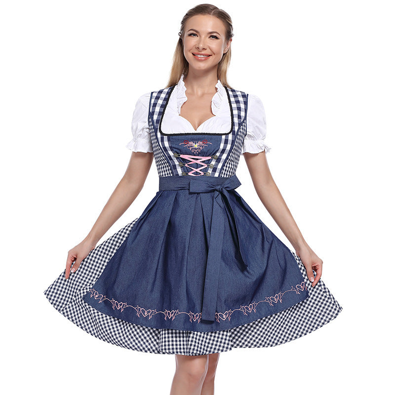Damen nan klassisches Trachten-Dirndlkleid mit geschnürtem Mieder, herzbestickter Schürze und Vichy-Karo Rock Echo Archiv