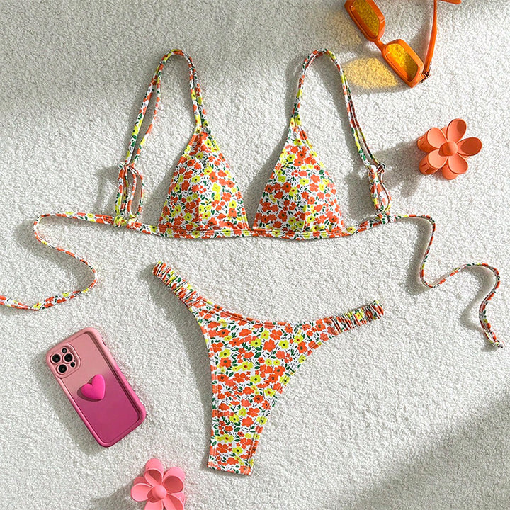 Damen Triangel-Bikini mit verstellbaren Trägern und floralen Mustern Echo Archiv