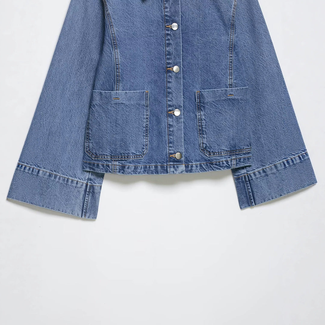Damen Oversize-Denimjacke im Boxy-Schnitt mit kurzer Silhouette und aufgesetzten Taschen Echo Archiv