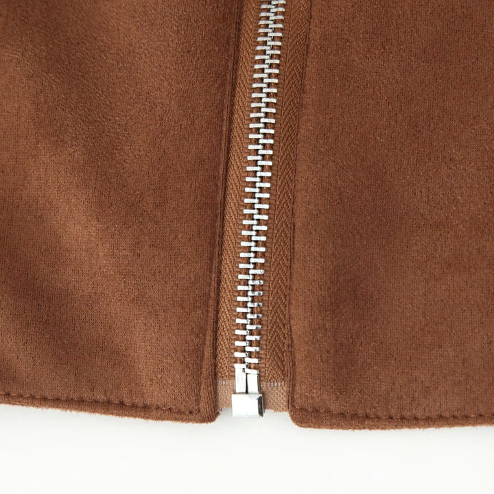 Damen Kurzgeschnittene Veloursoptik-Jacke mit zentralem Reißverschluss und Hemdkragen Echoarchiv