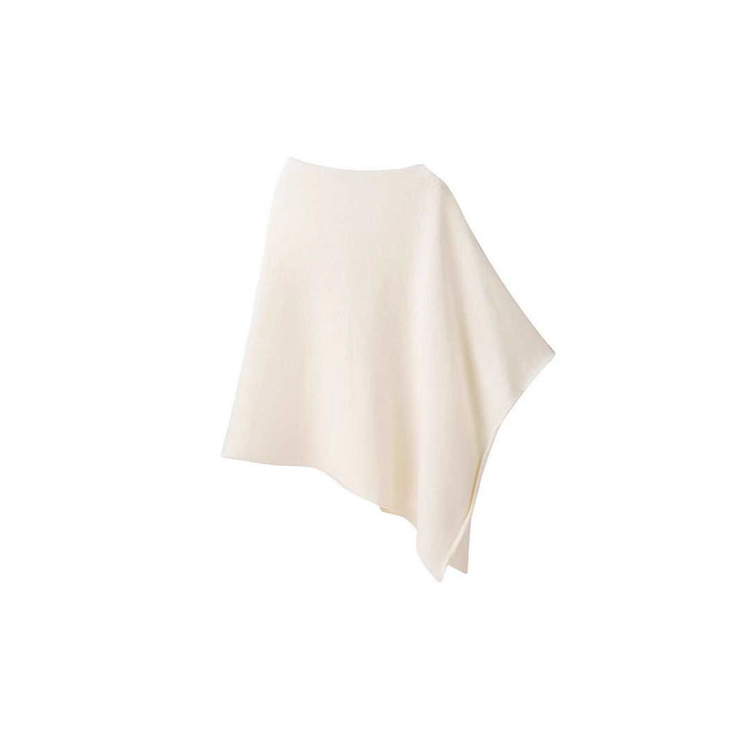 Damen Feiner Strickponcho mit asymmetrischem Saum und U‑Boot‑Ausschnitt Echo Archiv