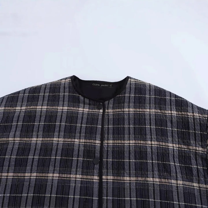 Damen gesteppte Karojacke mit rundem Halsausschnitt, leichter Wattierung und übergroßen aufgesetzten Taschen – Célinea