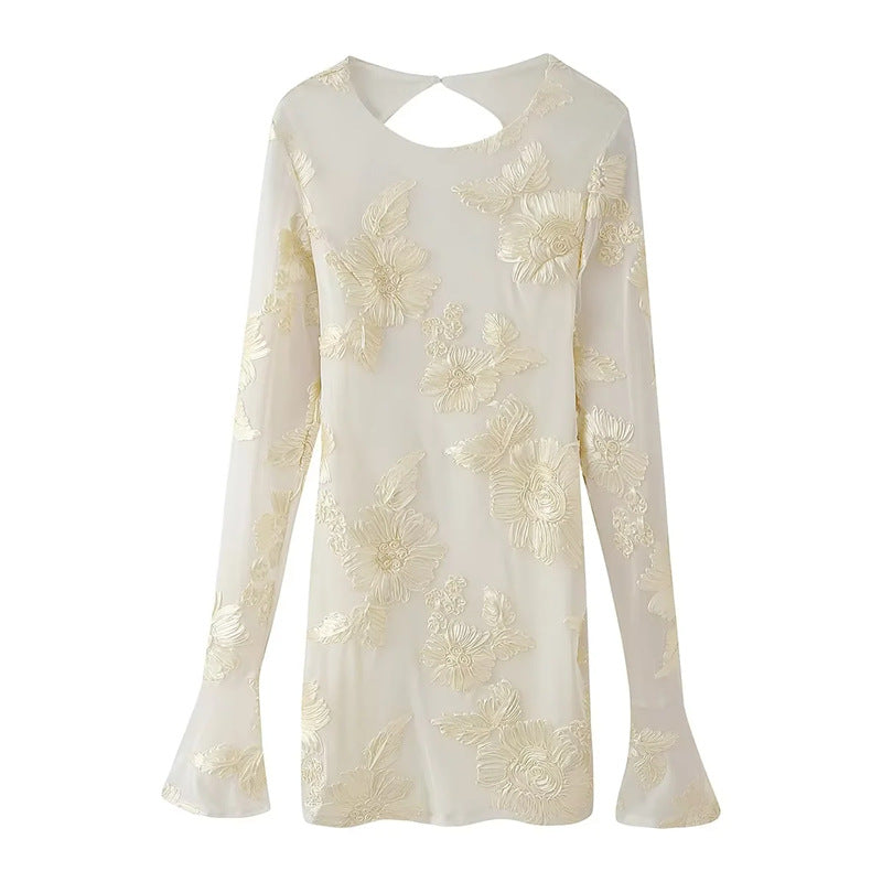 Damen bestickte Chiffonbluse mit floraler 3D-Applikation, Cut-Out Rücken und ausgestellten Manschetten – Élovi
