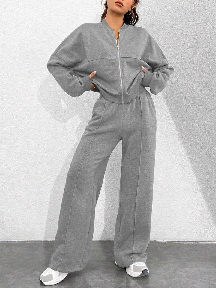Damen Loungewear-Set mit kurzem Reißverschluss-Bomber und weiter High-Waist Jogginghose – Élanora