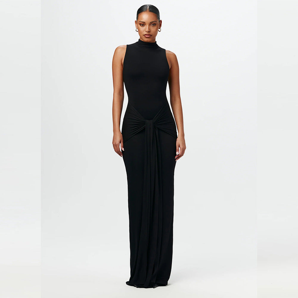 Damen elegantes Maxikleid mit haltem Ausschnitt und figurbetontem Schnitt – Valéora