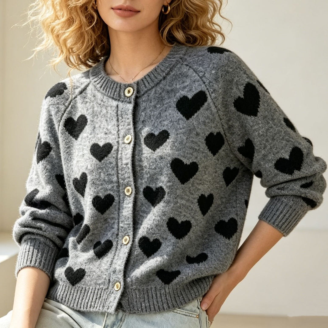 Damen Kuscheliger Jacquard-Cardigan mit Herzmotiv, Raglanärmeln und Knopfleiste – Veloura