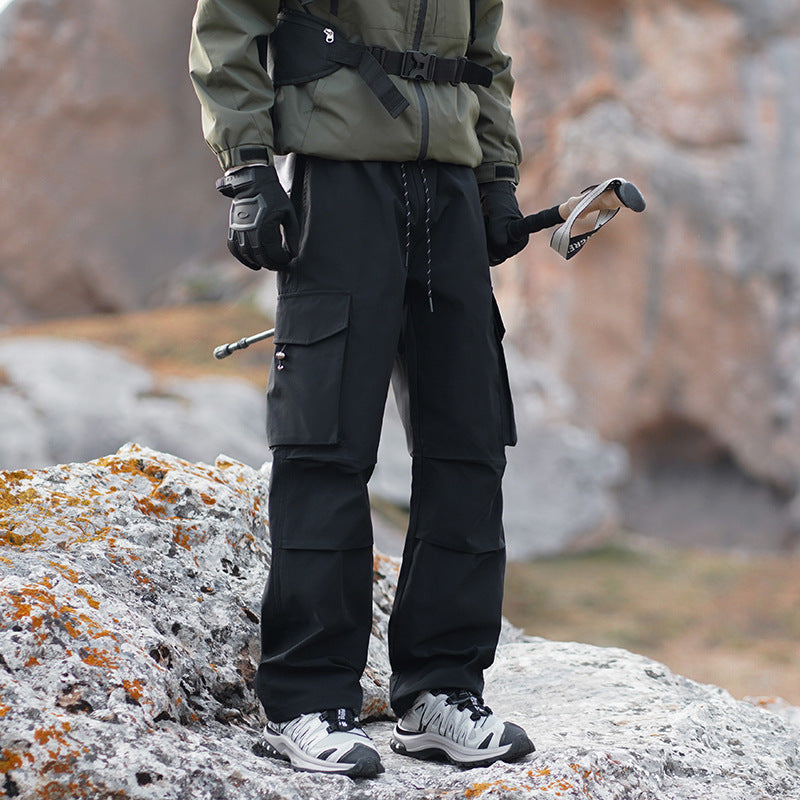 Herren Technische Outdoor-Cargohose mit wasserabweisendem Stretch und verstärkten Knien Echo Archiv