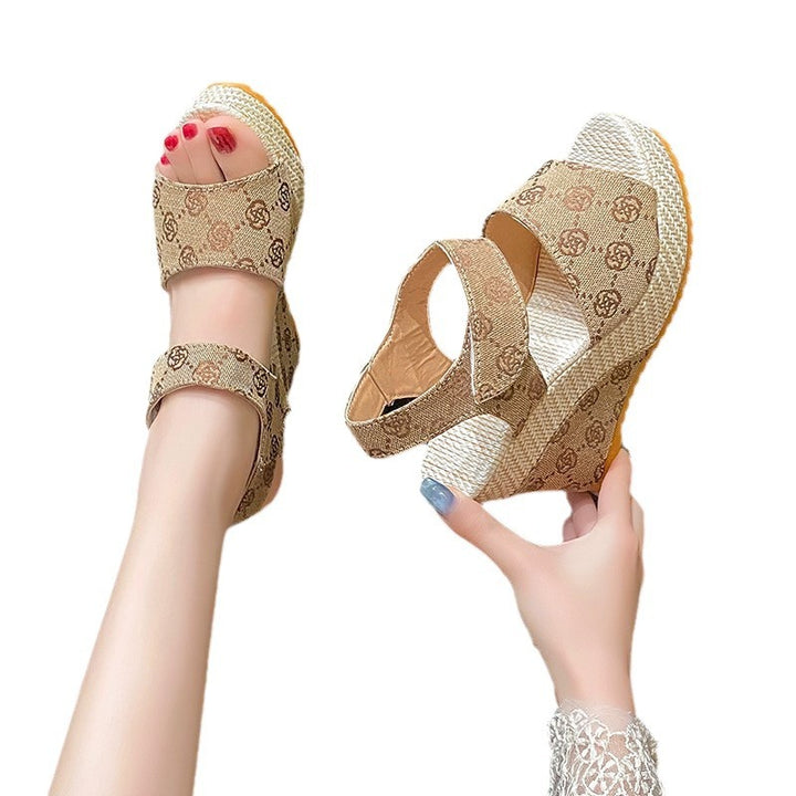 Damen nan monogramm-gewebte Keilsandalette mit Plateau und verstellbarem Fersenriemen Echo Archiv