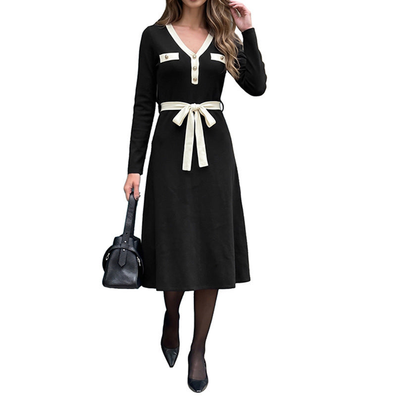 Damen Elegantes Langarmkleid mit Gürtel Echo Archiv