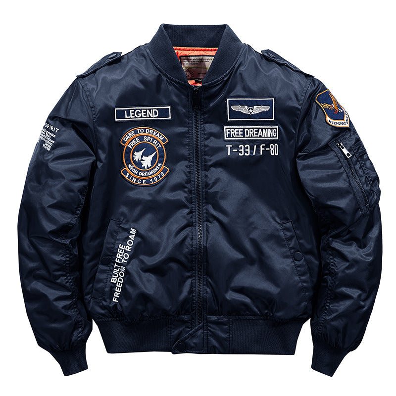 Herren  von den Alpen inspirierte Flug-Bomberjacke mit gestickten Patches und verstärktem Rippbund Echo Archiv