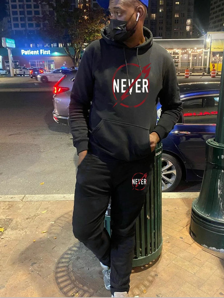 Herren Kapuzenpullover und Jogginghose Set mit motivierendem Aufdruck Echoarchiv