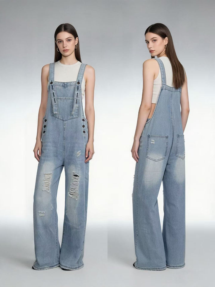 Damen nan moderne Baggy-Latzhose aus pigmentgefärbtem Stretch-Denim mit verstellbaren Trägern und sichtbaren Rissen Echo Archiv