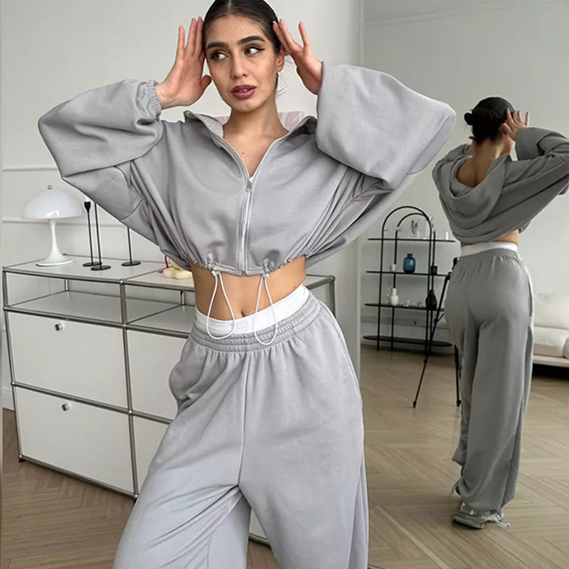 Damen kurzes Kapuzenzipper-Lounge-Set mit oversized Ärmeln und weitem Jogginghose-Schnitt – Auréline