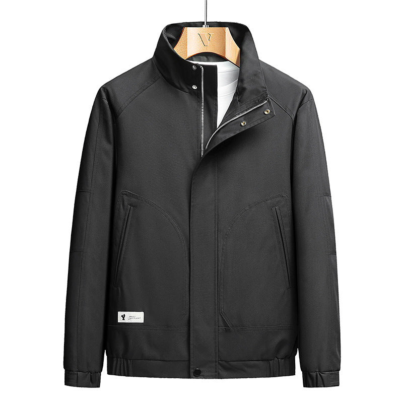 Herren Leichte Softshell-Übergangsjacke im Utility-Minimalstil mit hochschließendem Stehkragen und verdecktem Reißverschluss Echoarchiv