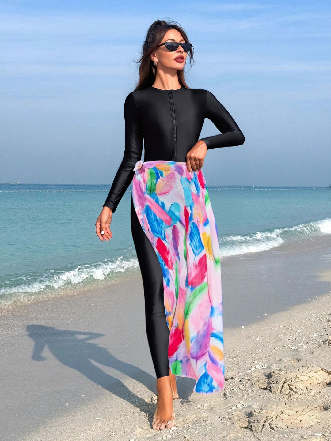 Damen modischer Schwimmanzug mit langem Arm und elegantem Wickelrock Echo Archiv