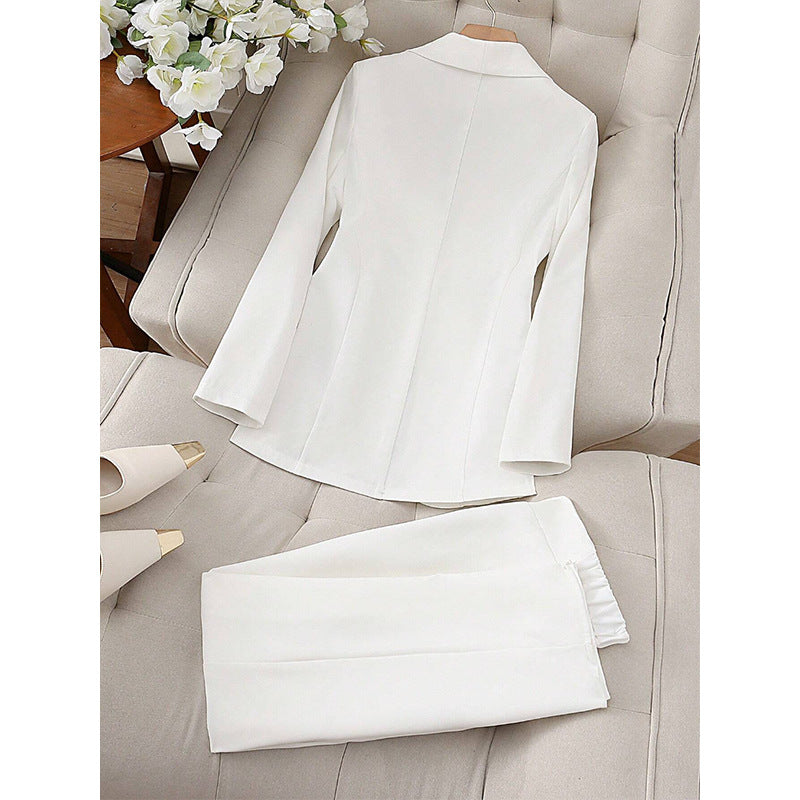Damen Elegantes und Stilvolles Blazer-Set Echo Archiv